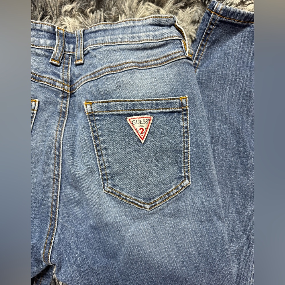Guess 1981 Jeans - Picture 4 of 4